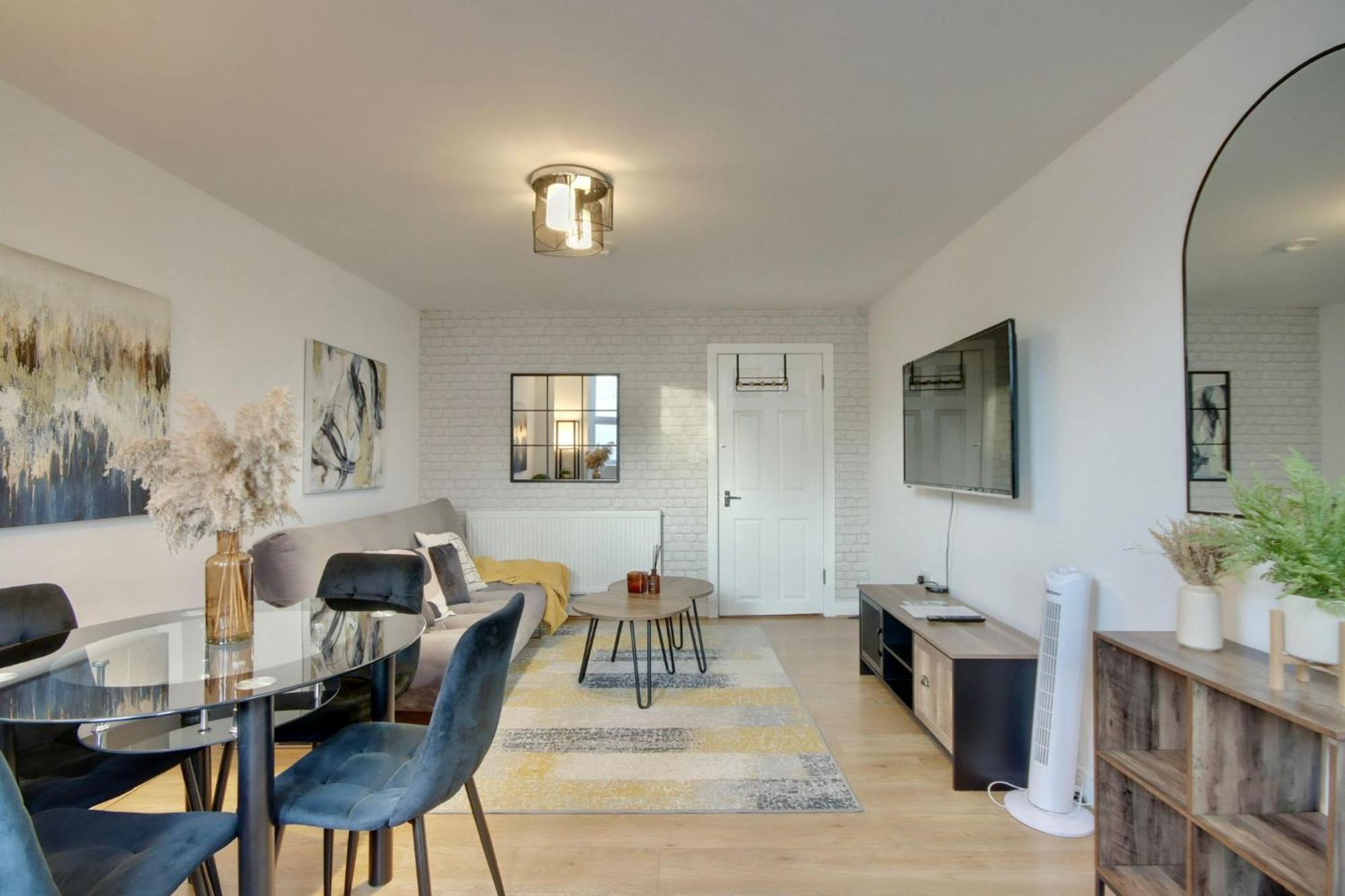Southsea Getaway Apartment With Pool Table And Hot Tub Portsmouth Extérieur photo