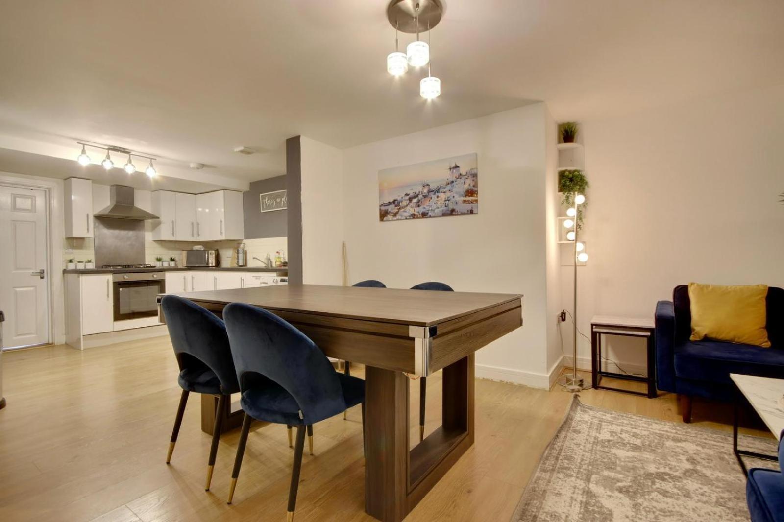 Southsea Getaway Apartment With Pool Table And Hot Tub Portsmouth Extérieur photo